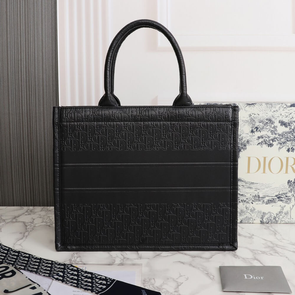 medium D10r book tote