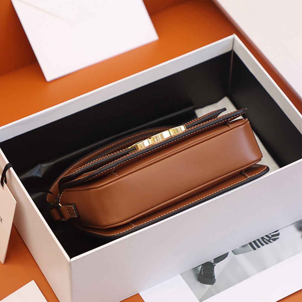 Ce1i*e teen triomphe bag