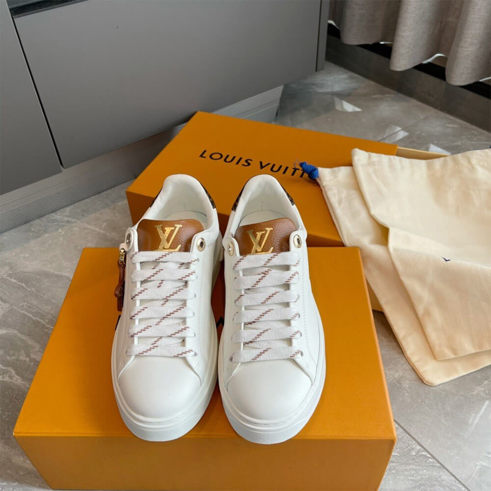 TIME OUT SNEAKER